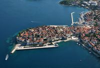 La ville de Korčula, île de Korčula en Croatie. La ville de Korčula vue du ciel. Cliquer pour agrandir l'image.