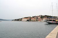 La ville de Milna, île de Brač en Croatie. Le port. Cliquer pour agrandir l'image.