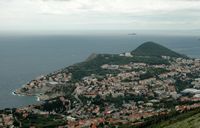 District of Lapad seen since the mount Saint Sergius. Click to enlarge the image.