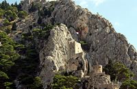 The fortress of Stari Grad in Omis (author Hedwig Storch). Click to enlarge the image.