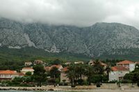 La ville d'Orebić, presqu'île de Pelješac en Croatie. Orebić au pied du mont Saint-Élie. Cliquer pour agrandir l'image.