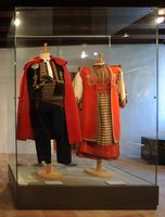 Dalmates kostuums aan het etnografische museum van Split. Klikken om het beeld te vergroten.