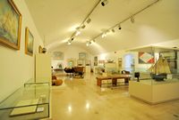 Zaal van de koopvaardijvloot van het Zeemuseum van Split. Klikken om het beeld te vergroten.