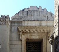 O Templo de Jupiter do Palácio de Diocleciano (auteur Ratomir Wilkowski). Clicar para ampliar a imagem.