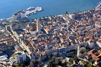 La ville de Split en Croatie. Le palais de Dioclétien. Le Palais de Dioclétien vu du ciel (auteur Office Tourisme Split). Cliquer pour agrandir l'image.