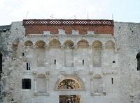 La ville de Split en Croatie. Le palais de Dioclétien. La Porte d'Or du Palais de Dioclétien à Split. Cliquer pour agrandir l'image.