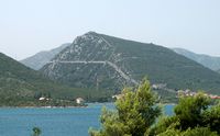 La ville de Ston, presqu'île de Pelješac en Croatie. Muraille. Cliquer pour agrandir l'image.