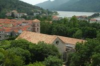 La ville de Ston, presqu'île de Pelješac en Croatie. Couvent franciscain. Cliquer pour agrandir l'image.