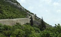 La ville de Ston, presqu'île de Pelješac en Croatie. Muraille de Ston. Cliquer pour agrandir l'image.