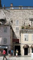 La ville de Split en Croatie. Le palais de Dioclétien. La Porte du sud du Palais de Dioclétien à Split (auteur Kpmst7). Cliquer pour agrandir l'image dans Flickr (nouvel onglet).