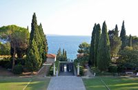 La presqu'île de Marjan à Split en Croatie. La Galerie Mestrovic à Split (auteur Pedro Newlands). Cliquer pour agrandir l'image dans Flickr (nouvel onglet).