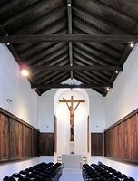 De kapel Heilige Kruis aan Kastelet (auteur Rosa Klein). Klikken om het beeld te vergroten in Flickr (nieuwe tab).
