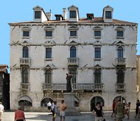 La vieille ville de Split en Croatie. Le palais Milesi à Split (auteur Kpmst7). Cliquer pour agrandir l'image dans Flickr (nouvel onglet).