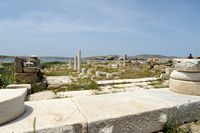 Le sanctuaire d'Apollon à Délos en Grèce. La Maison des Naxiens. Cliquer pour agrandir l'image dans Adobe Stock (nouvel onglet).