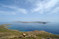 L'île de Mykonos. Mykonos vue depuis le sommet du mont Cynthe à Délos. Cliquer pour agrandir l'image dans Adobe Stock (nouvel onglet).