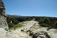 Le site archéologique d'Eleutherne en Crète. La tour de l'acropole. Cliquer pour agrandir l'image dans Adobe Stock (nouvel onglet).