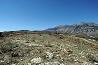 Le village d'Agia Varvara en Crète. Le site de Rhizénia sur le plateau de Patéla à Prinias. Cliquer pour agrandir l'image dans Adobe Stock (nouvel onglet).