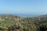 Le village d’Élounda en Crète. Élounda vue depuis Épano Pinai. Cliquer pour agrandir l'image dans Adobe Stock (nouvel onglet).