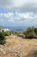 Le village d’Élounda en Crète. L'île de Spinalonga vue depuis Chavgas. Cliquer pour agrandir l'image dans Adobe Stock (nouvel onglet).