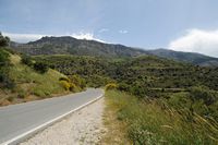 Le village de Fourfouras en Crète. Le mont Ida vu depuis la route de Foufouras à Kouroutès. Cliquer pour agrandir l'image dans Adobe Stock (nouvel onglet).
