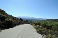 Le village de Garazo en Crète. La route entre Aimonas et Livada. Cliquer pour agrandir l'image dans Adobe Stock (nouvel onglet).