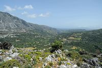 Le village de Georgioupoli en Crète. Sur la route d'Asi Gonia à Kallikratis puis Impros. Cliquer pour agrandir l'image dans Adobe Stock (nouvel onglet).