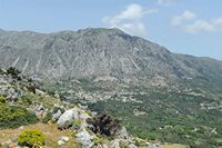 Le village de Georgioupoli en Crète. Sur la route d'Asi Gonia à Kallikratis puis Impros. Cliquer pour agrandir l'image dans Adobe Stock (nouvel onglet).