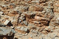 Le village de Goniès en Crète. Ophiolites de Goniès. Cliquer pour agrandir l'image dans Adobe Stock (nouvel onglet).