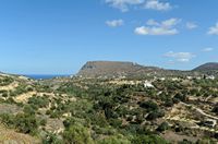 Le village de Gouvès en Crète. Le mont Édéri vu depuis Skotino. Cliquer pour agrandir l'image dans Adobe Stock (nouvel onglet).