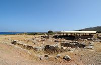 Le village de Palékastro en Crète. Le bloc M du site archéologique de Roussolakkos. Cliquer pour agrandir l'image dans Adobe Stock (nouvel onglet).
