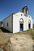 Le village de Patsianos en Crète. L'église Saint-Charalampe à Frangokastello. Cliquer pour agrandir l'image dans Adobe Stock (nouvel onglet).
