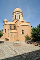 Le monastère d'Agia Triada en Crète. L'abside et la chapelle latérale Saint-Jean de l'église. Cliquer pour agrandir l'image dans Adobe Stock (nouvel onglet).