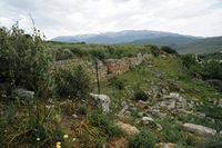 La cité antique d'Aptera en Crète. La muraille et le cimetière de l'ouest. Cliquer pour agrandir l'image dans Adobe Stock (nouvel onglet).