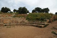 La cité antique d'Aptera en Crète. Le théâtre romain. Cliquer pour agrandir l'image dans Adobe Stock (nouvel onglet).
