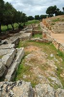 La cité antique d'Aptera en Crète. Le théâtre romain. Cliquer pour agrandir l'image dans Adobe Stock (nouvel onglet).