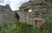 La cité antique d'Aptera en Crète. Les thermes romains du nord d'Aptera. Cliquer pour agrandir l'image dans Adobe Stock (nouvel onglet).