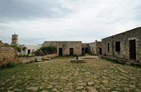 La cité antique d'Aptera en Crète. Le monastère Saint-Jean le Théologien d'Aptéra. Cliquer pour agrandir l'image dans Adobe Stock (nouvel onglet).