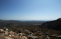 Le village de Zakros en Crète. Ano Zakros vu depuis la route de Sitia. Cliquer pour agrandir l'image dans Adobe Stock (nouvel onglet).