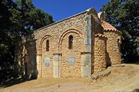 La ville d'Évangélismos en Crète. L'église Saint-Pantaléon près de Kastelli. Cliquer pour agrandir l'image dans Adobe Stock (nouvel onglet).