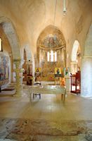 La ville d'Évangélismos en Crète. Nef centrale de l'église Saint-Pantaléon près de Kastelli. Cliquer pour agrandir l'image dans Adobe Stock (nouvel onglet).