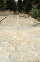 Le palais de Cnossos à Héraklion en Crète. La voie royale. Cliquer pour agrandir l'image dans Adobe Stock (nouvel onglet).