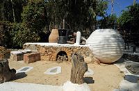 La ville d’Hersonissos en Crète. Four à bois de l'écomusée Lychnostatis. Cliquer pour agrandir l'image dans Adobe Stock (nouvel onglet).