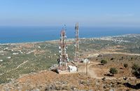 La ville d'Hersonissos en Crète. La côte nord du dème de Chersonissos vue depuis le mont Ederi. Cliquer pour agrandir l'image dans Adobe Stock (nouvel onglet).