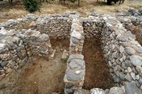 La côte nord de la commune d’Iérapétra en Crète. Quartier A des ruines de Gournia. Cliquer pour agrandir l'image dans Adobe Stock (nouvel onglet).