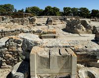 Le palais de Phaistos en Crète. Le portique du prince. Cliquer pour agrandir l'image dans Adobe Stock (nouvel onglet).