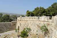 La forteresse de Réthymnon en Crète. La porte principale vue depuis le semi-bastion Saint-Nicolas. Cliquer pour agrandir l'image dans Adobe Stock (nouvel onglet).