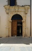 La vieille ville de Réthymnon en Crète. Portail de l'ancienne église Saint-François. Cliquer pour agrandir l'image dans Adobe Stock (nouvel onglet).