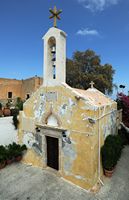 La côte nord de la commune de Sitia en Crète. L'église du monastère de Fanéroméni. Cliquer pour agrandir l'image dans Adobe Stock (nouvel onglet).