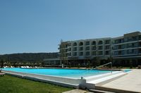 Zwembad van zeewater van het hotel Ixian Groot in Rhodos. Klikken om het beeld te vergroten.
