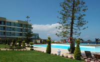 Zwembad van zacht water van het hotel Ixian Groot in Rhodos. Klikken om het beeld te vergroten.